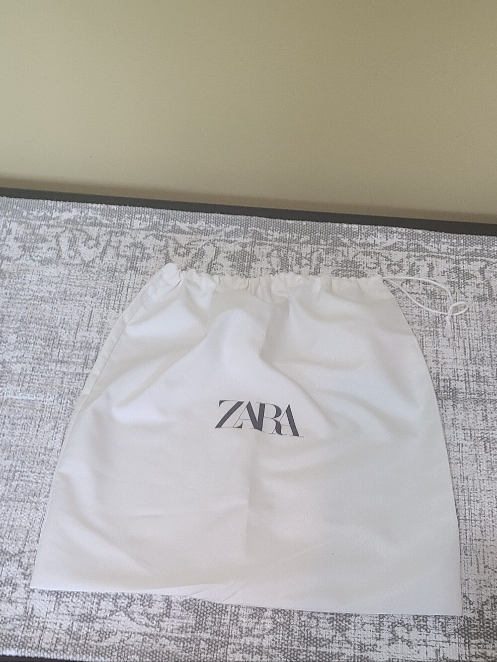 ZARA dust Bag